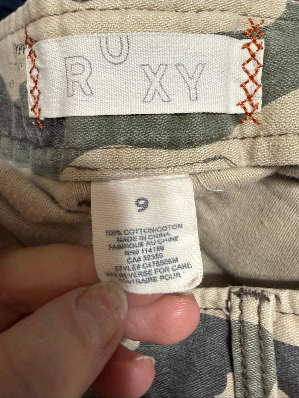 Roxy Embroidered Mini Skirt - Green Camo